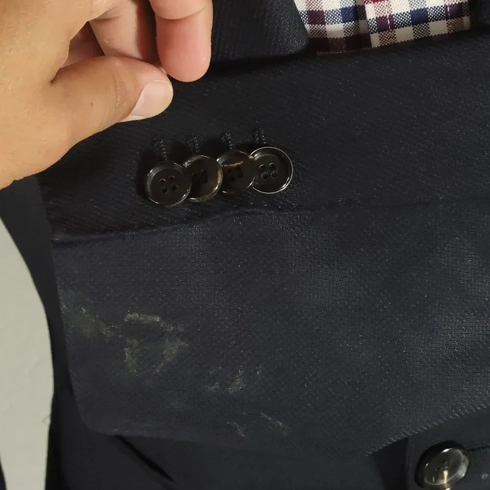 Hugo Boss Men's Sport Coat Blazer Two Button Solid Black SHK SKIN Wool Size 40R‎